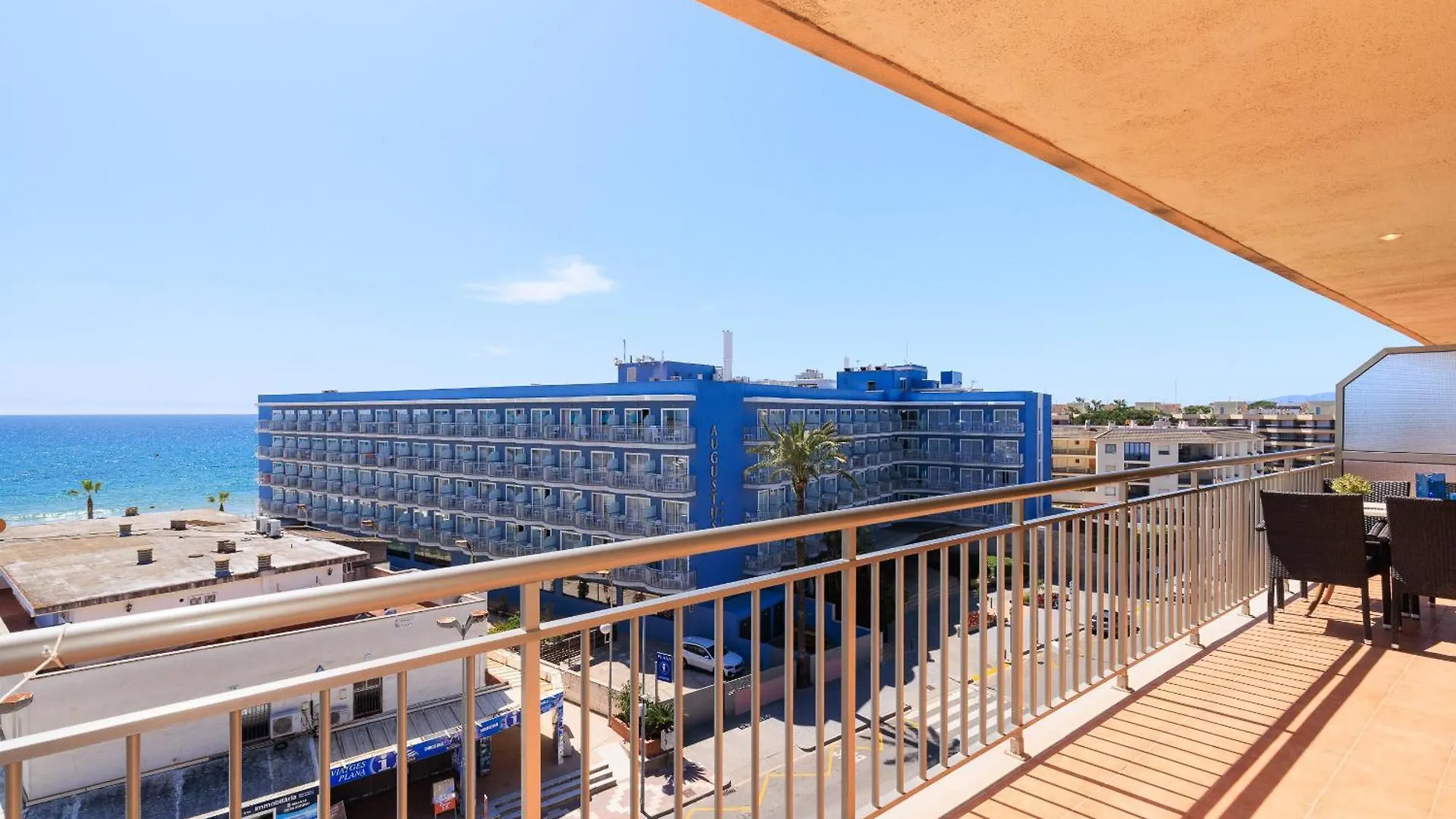 Uhc Virgen Del Carmen Apartments Cambrils Spain