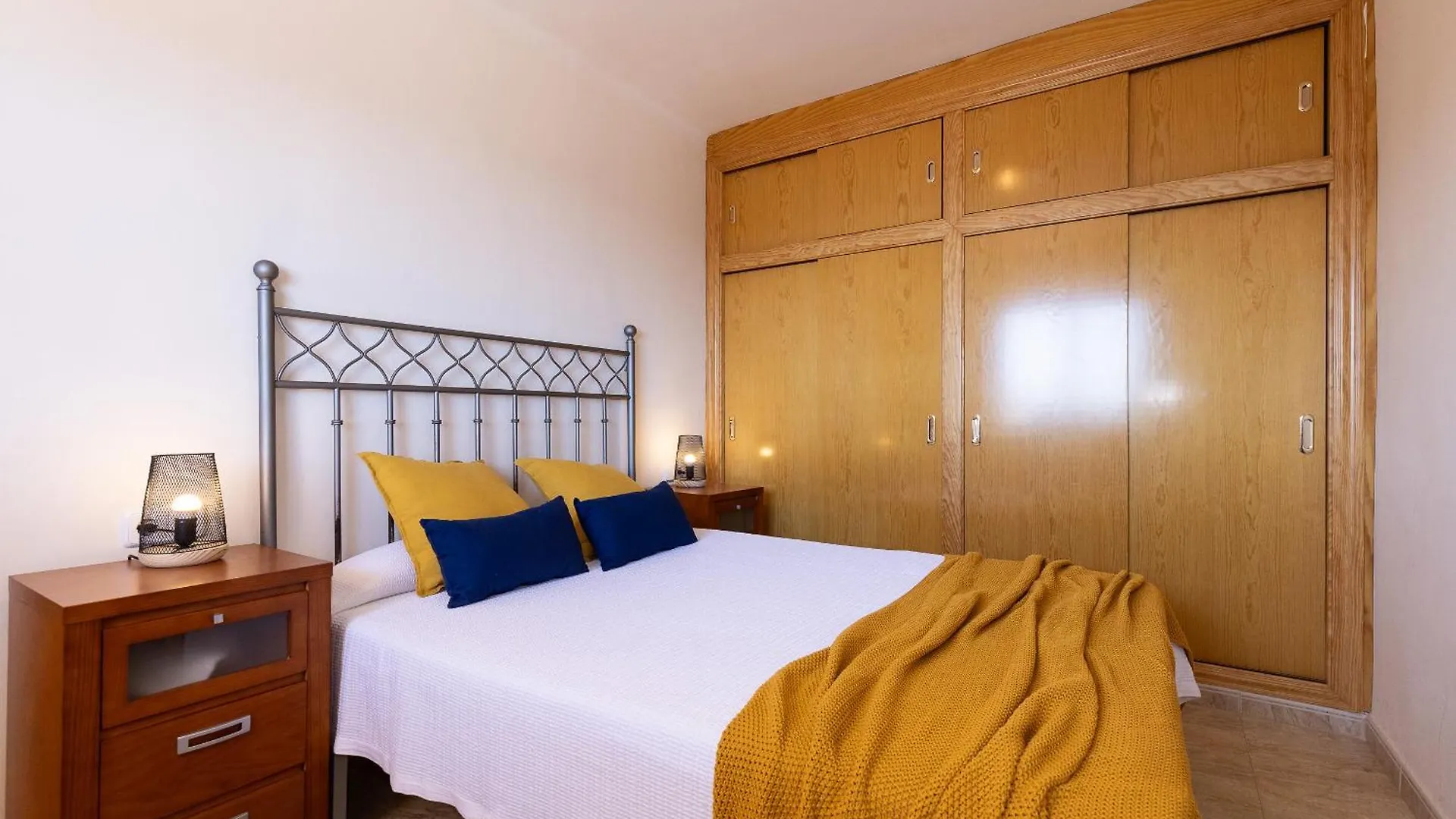 Uhc Virgen Del Carmen Apartments Cambrils